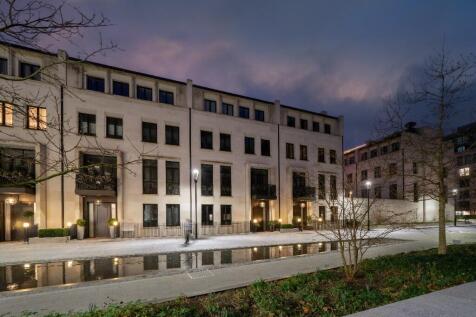 Whistler Square, London, SW1W