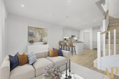 Lanesbourough street, Green park Village, reading