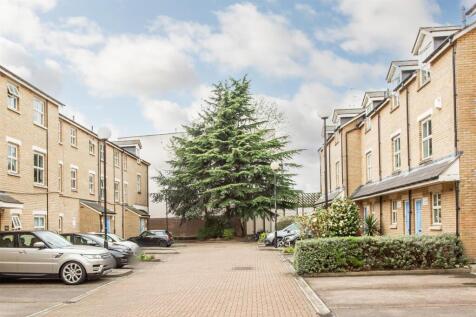 Cleveland Grove, Stepney Green, E1