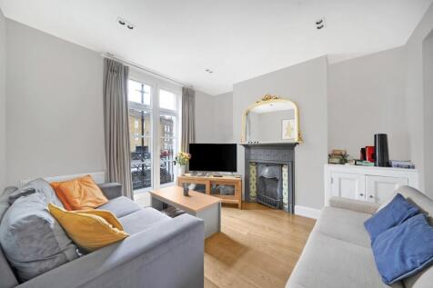 Walcot Square, 
Kennington, SE11