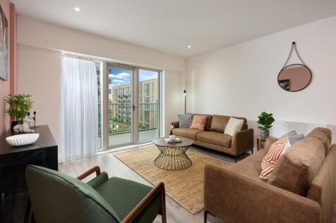 Green Park Village & Bankside Gardens,
50 Flagstaff Road,
Reading,
RG2 6BU