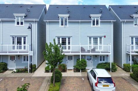 Champlain Street, Reading, Berkshire, RG2