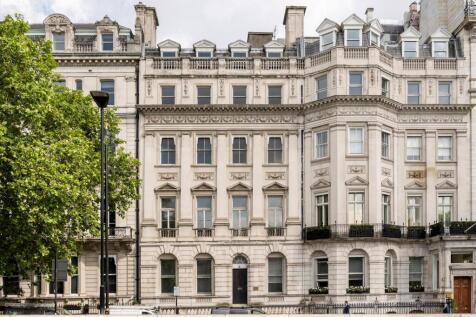 Piccadilly, Mayfair, London, W1J