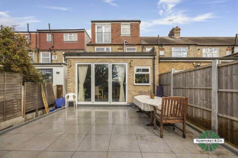 Wadham Avenue, London